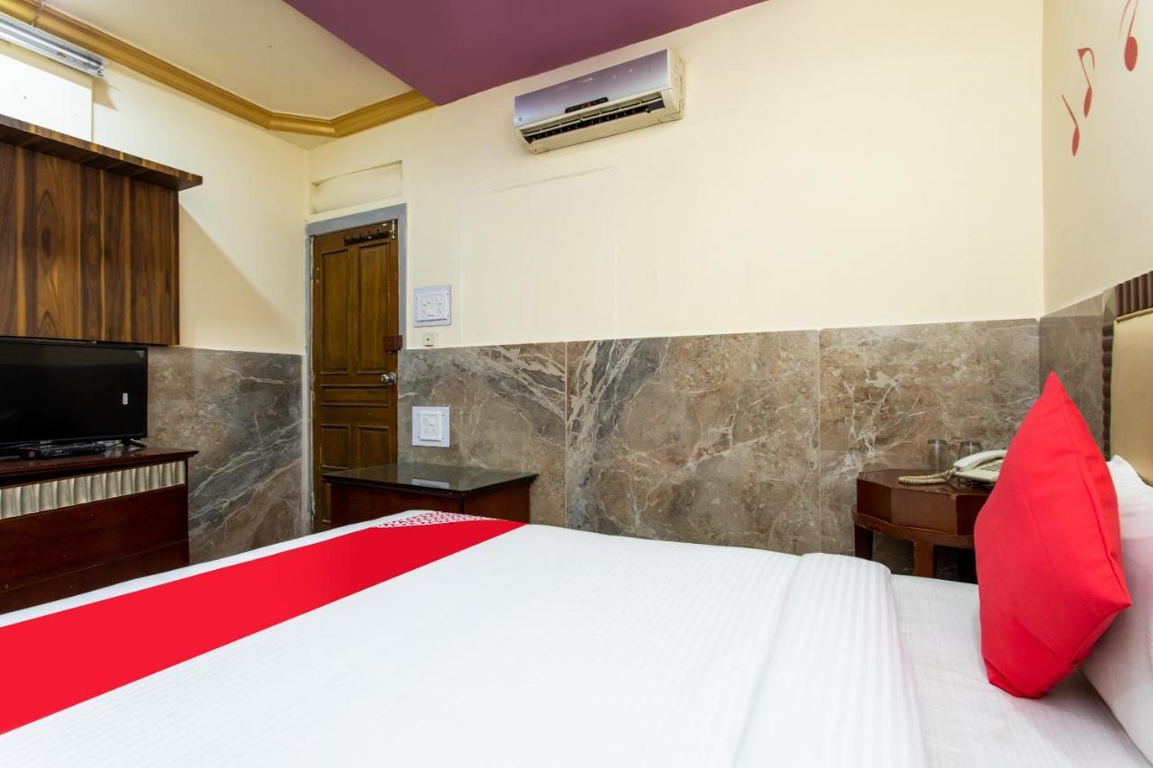 OYO 24196 Hotel Shreenath Palace Ujjain Exterior foto